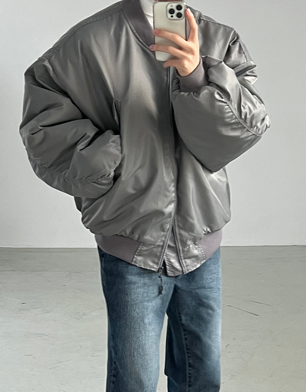 재킷 모델 착용 이미지-S1L4